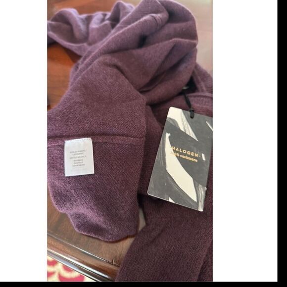 Halogen  pure 100% cashmere V neck sweater size XS, burgundy NWT - Picture 9 of 11